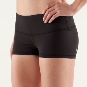 Lululemon Wunder Under Shorts Sz 6